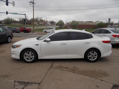 2016 Kia Optima LX