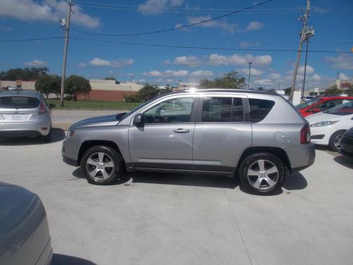 Billet Silver Metallic Clearcoat 2017 Jeep Compass High Altitude