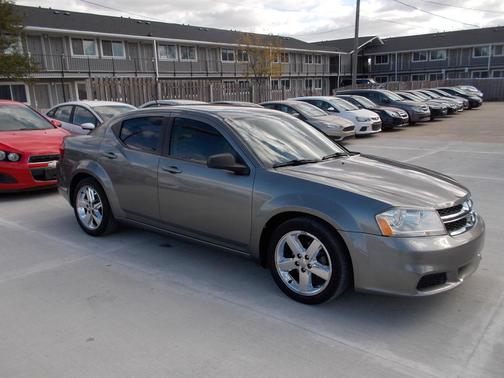 2013 Dodge Avenger SE