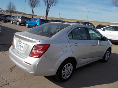 2017 Chevrolet Sonic LS