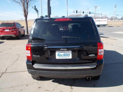 Black Clearcoat 2016 Jeep Patriot High Altitude