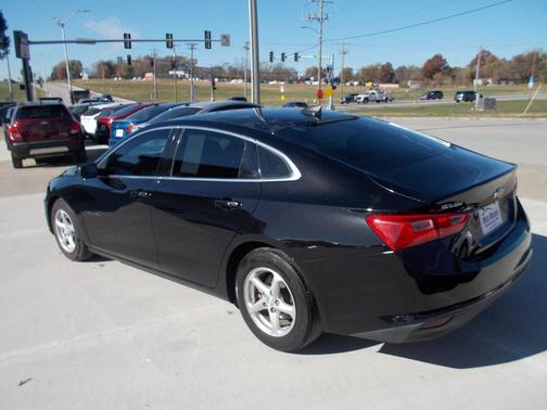 2017 Chevrolet Malibu 1LS
