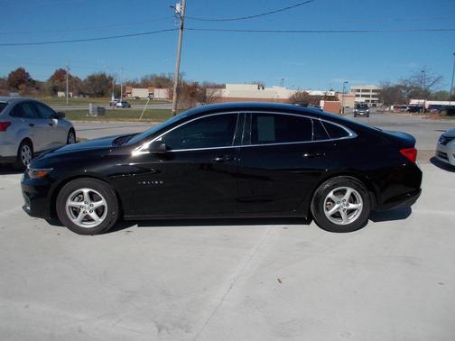 2017 Chevrolet Malibu 1LS