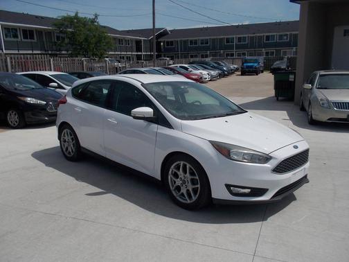Oxford White 2015 Ford Focus SE