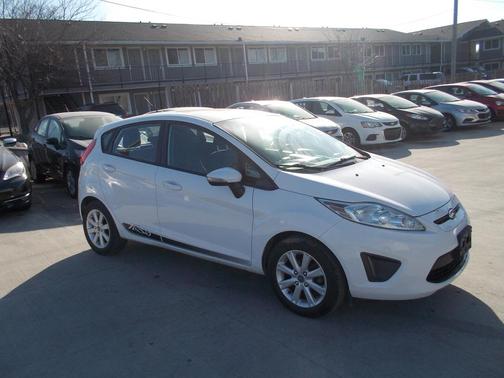 2013 Ford Fiesta SE
