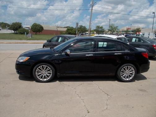 2012 Chrysler 200 Limited
