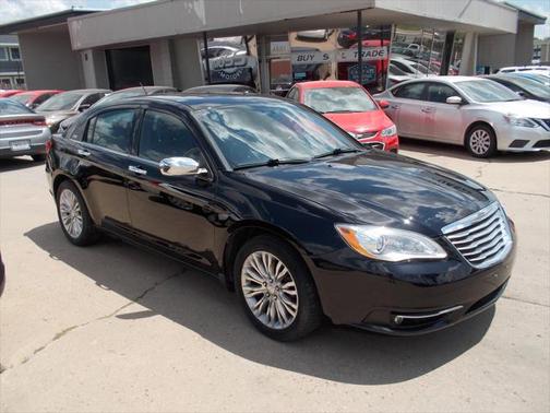 2012 Chrysler 200 Limited