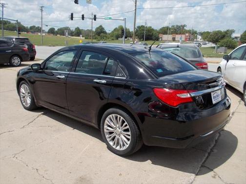 2012 Chrysler 200 Limited