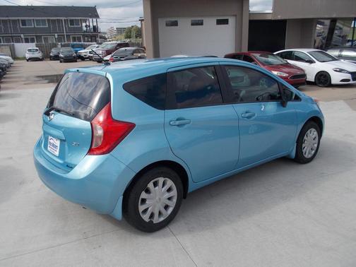 Blue 2015 Nissan Versa Note SV