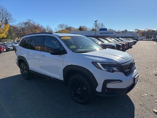 2022 Honda Pilot AWD TrailSport