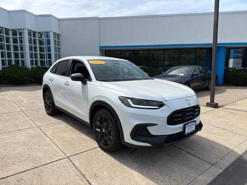 Platinum White Pearl 2025 Honda HR-V AWD Sport