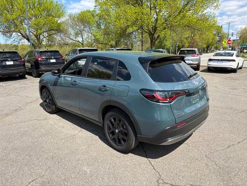 Nordic Forest Pearl 2024 Honda HR-V Sport