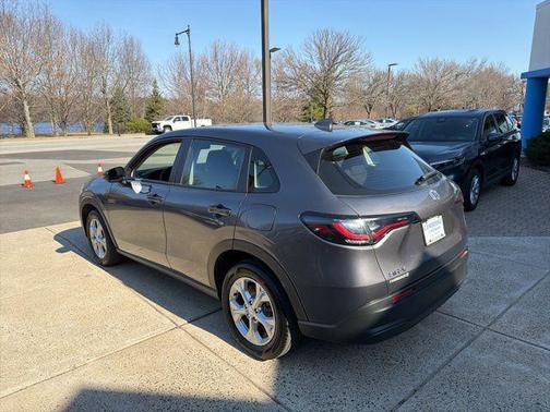 Modern Steel Metallic 2025 Honda HR-V LX