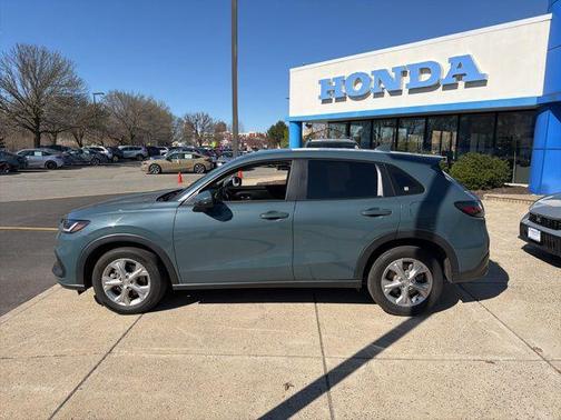 Nordic Forest Pearl 2024 Honda HR-V LX