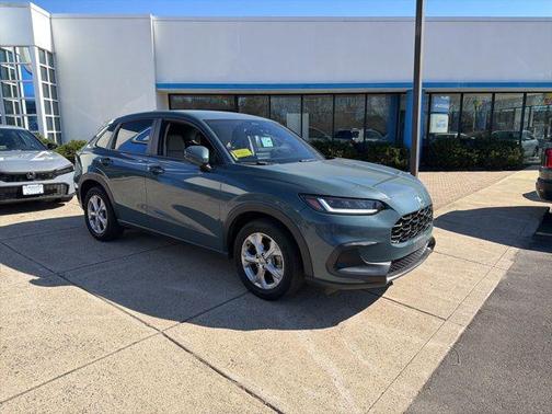 Nordic Forest Pearl 2024 Honda HR-V LX