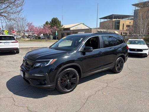 Crystal Black Pearl 2022 Honda Pilot AWD Special Edition