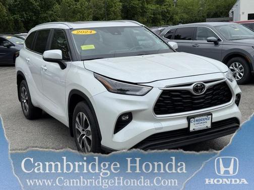 2024 Toyota Highlander XLE