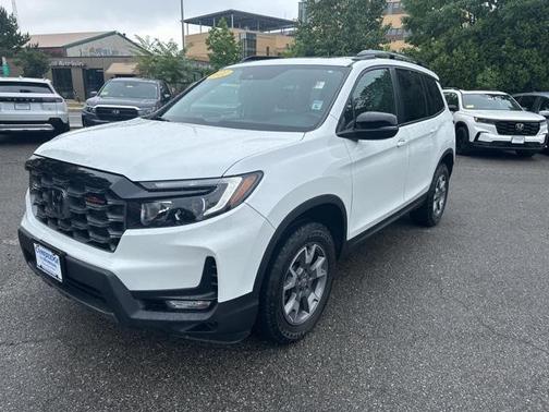 2022 Honda Passport AWD TrailSport