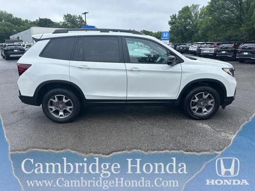 2022 Honda Passport AWD TrailSport