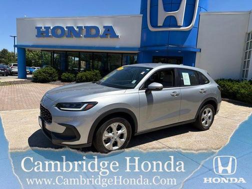 Lunar Silver Metallic 2025 Honda HR-V LX