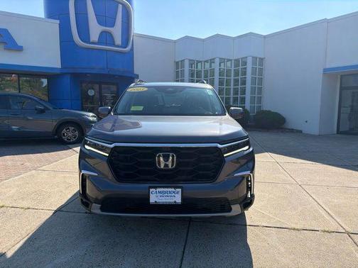 Gray 2023 Honda Pilot AWD Elite