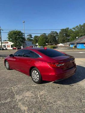 Radiant Red Metallic 2018 Honda Accord LX