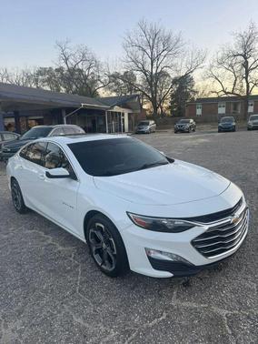2022 Chevrolet Malibu FWD LT