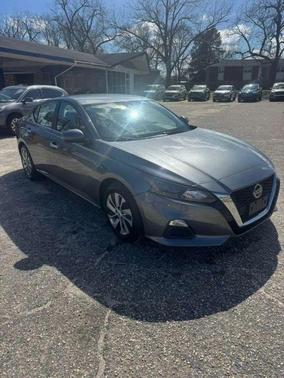 2022 Nissan Altima S FWD