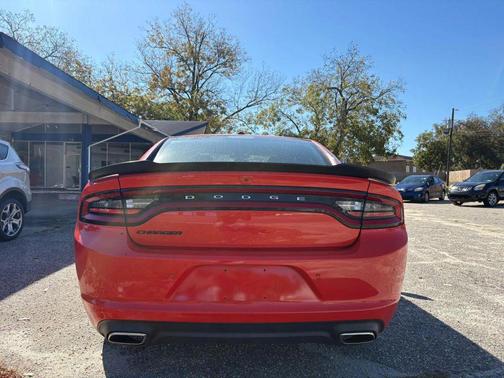 2018 Dodge Charger SXT