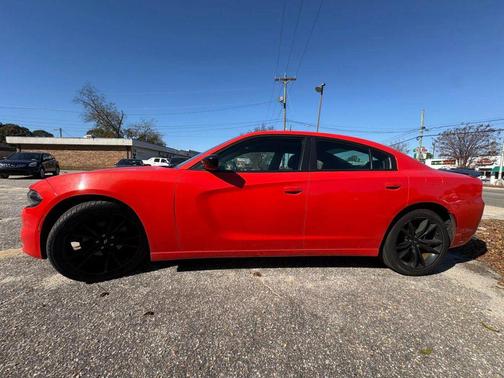 2018 Dodge Charger SXT
