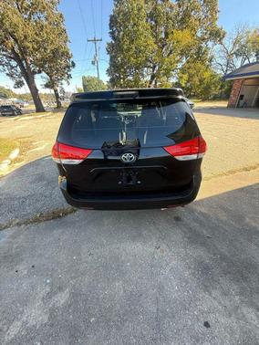 2011 Toyota Sienna Base