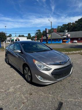 2013 Hyundai SONATA Hybrid Limited