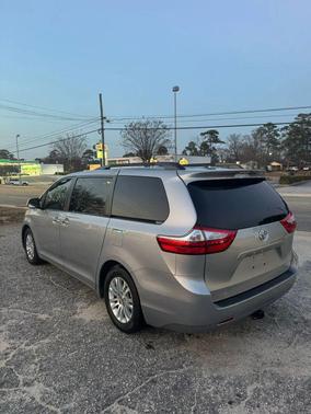 2016 Toyota Sienna XLE