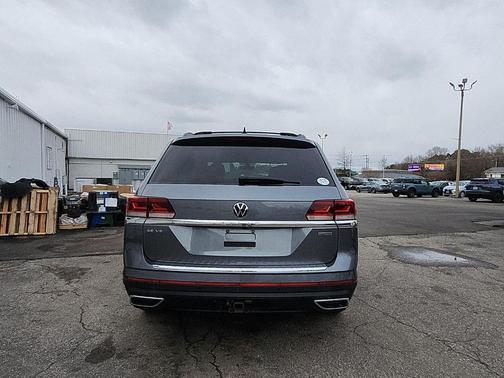 2022 Volkswagen Atlas 3.6L SE w/Technology
