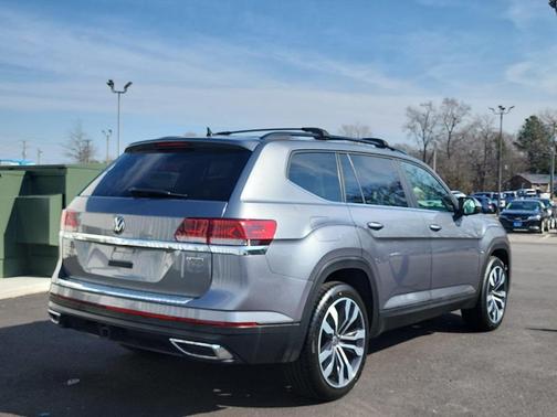 2022 Volkswagen Atlas 3.6L SE w/Technology