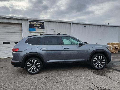 2022 Volkswagen Atlas 3.6L SE w/Technology