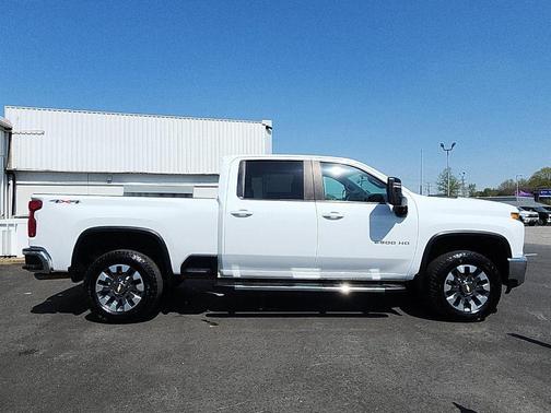 Summit White 2021 Chevrolet Silverado 2500 LT
