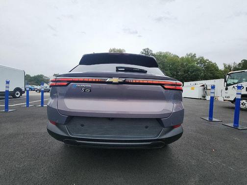 2026 Chevrolet Equinox EV LT 1