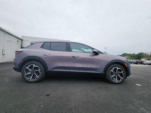 2026 Chevrolet Equinox EV LT 1