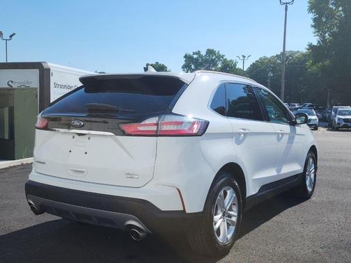 White 2019 Ford Edge SEL