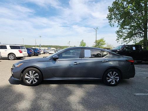 Gun Metallic 2020 Nissan Altima 2.5 S