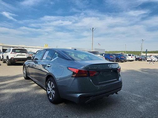 Gun Metallic 2020 Nissan Altima 2.5 S