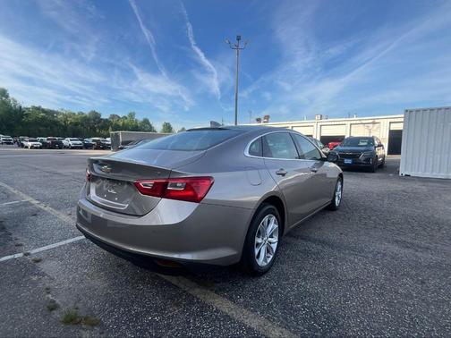 2025 Chevrolet Malibu LT