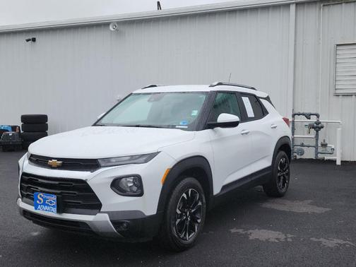 Summit White 2023 Chevrolet Trailblazer LT