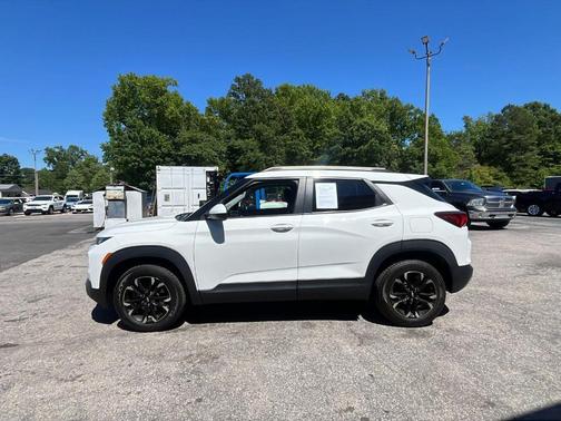 Summit White 2023 Chevrolet Trailblazer LT