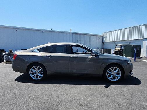 Pepperdust Metallic 2017 Chevrolet Impala 1LT