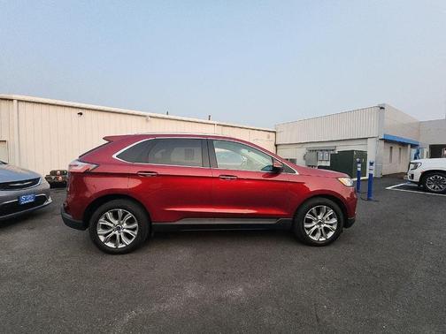 Ruby Red Metallic Tinted Clearcoat 2019 Ford Edge Titanium
