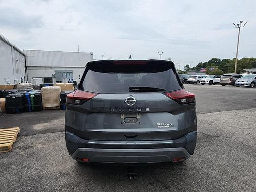 Gun Metallic 2021 Nissan Rogue SV