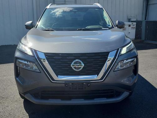 Gun Metallic 2021 Nissan Rogue SV