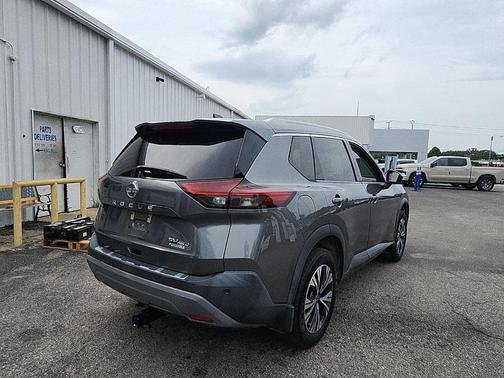 Gun Metallic 2021 Nissan Rogue SV